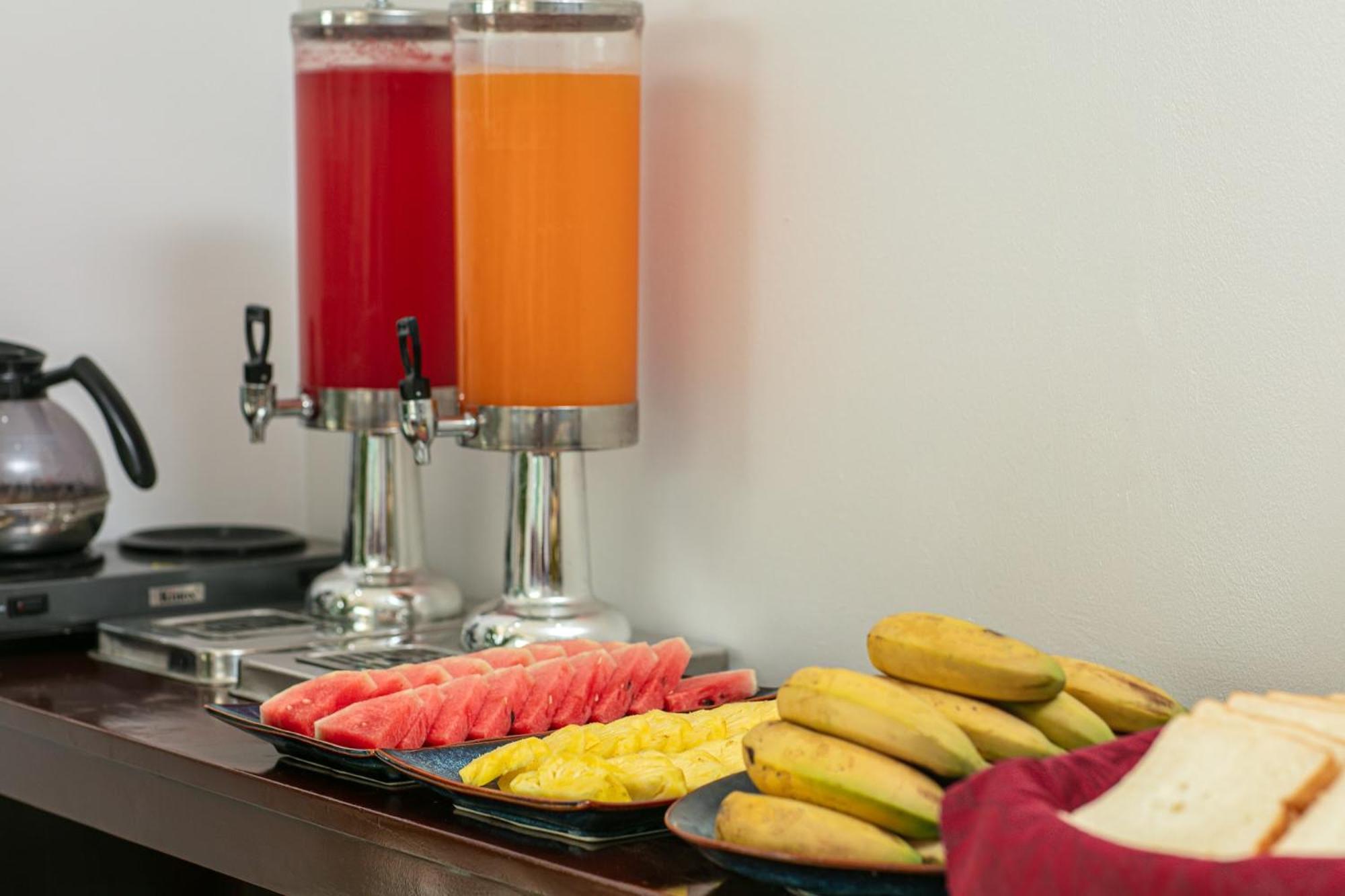 Hanoi Airport Suites Hostel Bagian luar foto